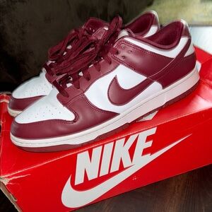 Nike Men's Burgundy and White Sneakers
